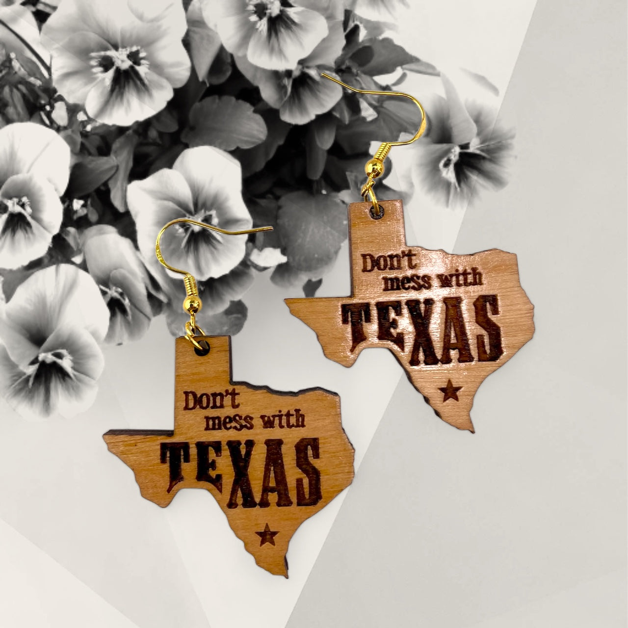 Don't Mess with Texas Dangle Earrings